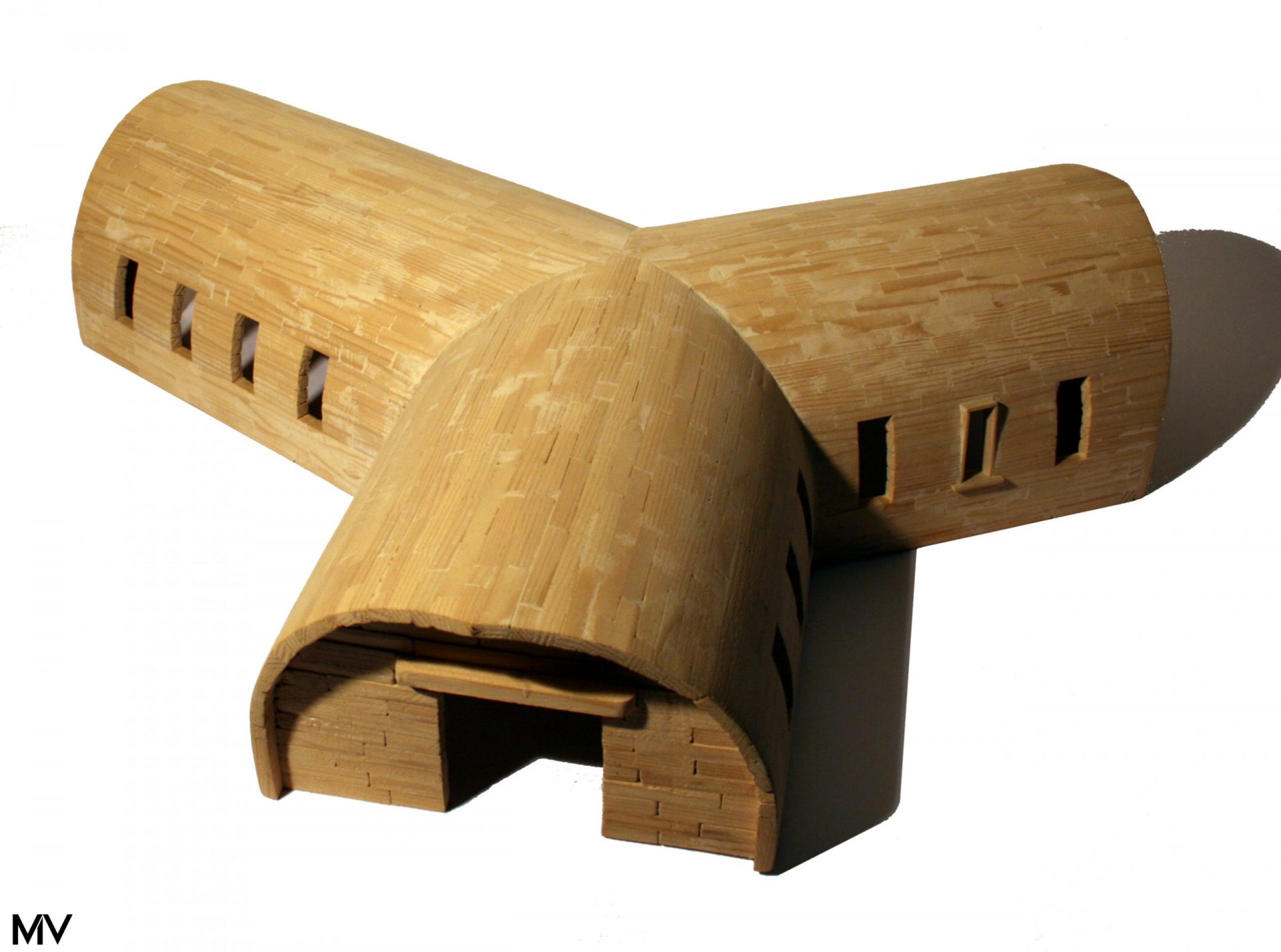 Workshop – Maquette d'un workshop, plan en Y, réalisée avec des blocs en bois conique pour réaliser les courbes.